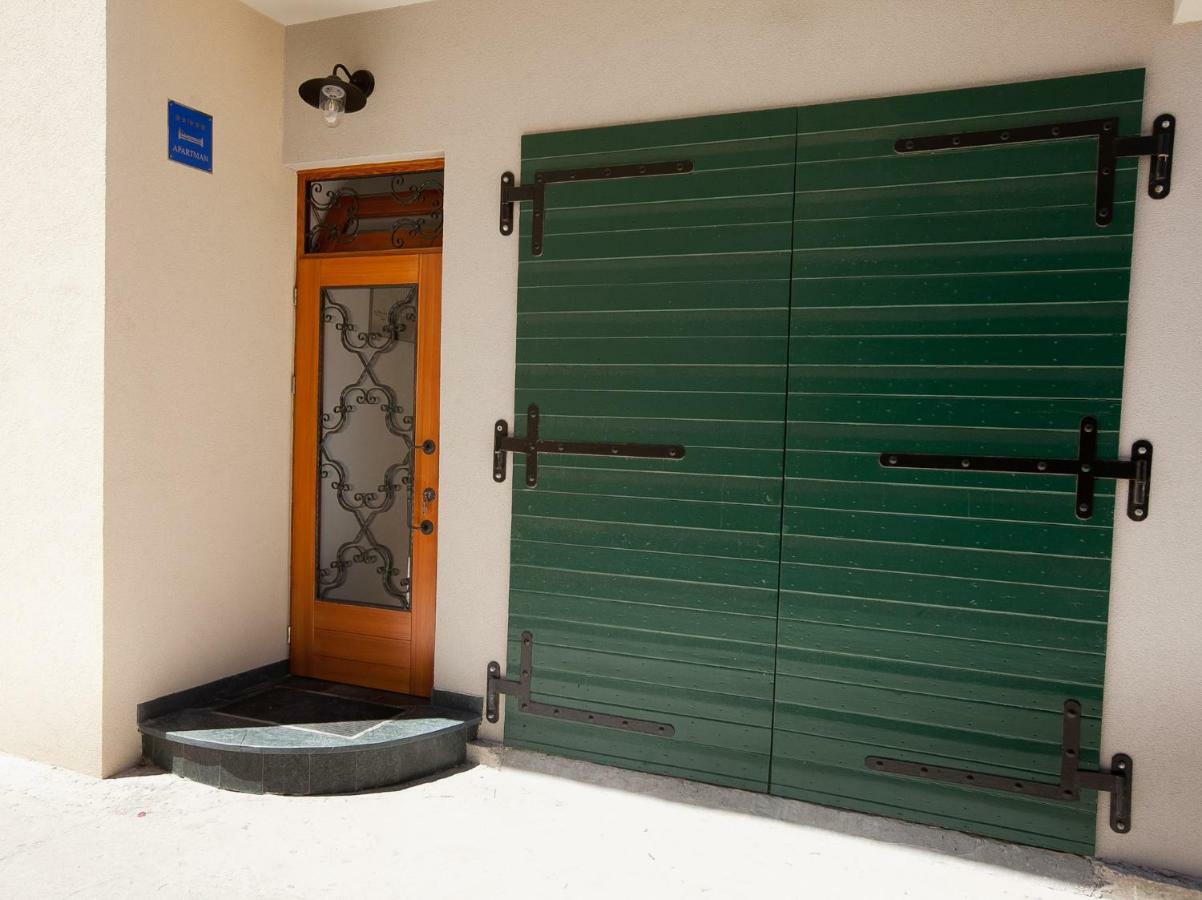 Wolverine Residence Ζαντάρ Εξωτερικό φωτογραφία